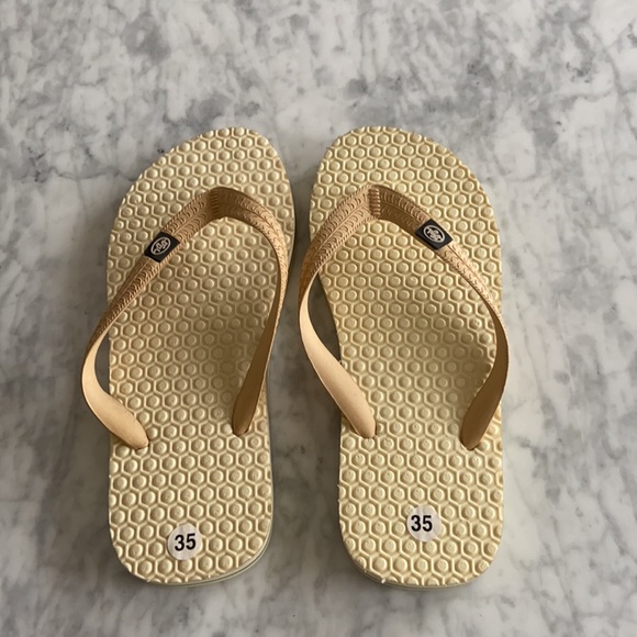 Franklin & Marshall Flip Flops - Picture 2 of 6